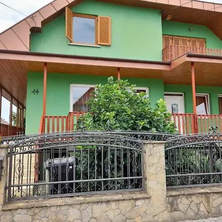 Fekete Barany Apartman Balatonlelle