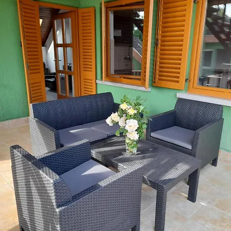 Fekete Barany Apartman Apartment Balatonlelle